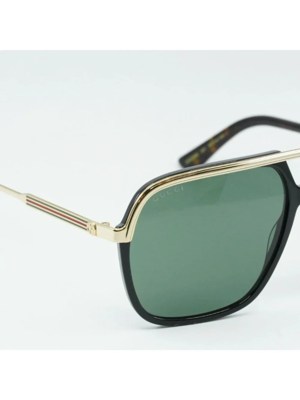 Gucci GG0200S 001 Sunglasses Black Aviator Frame, Green Lenses
